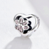 Charm ajouré cœur avec patte de chat rose en argent 925